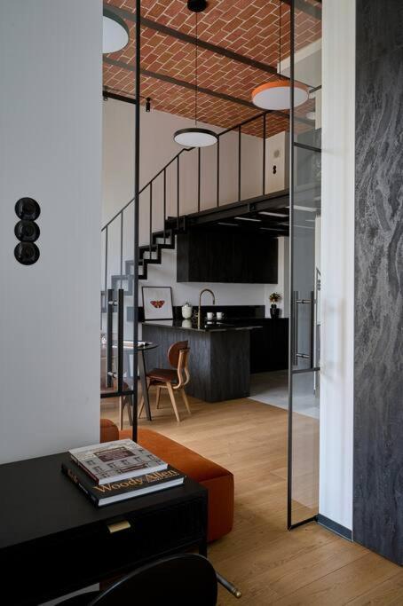 Loft Industrialny Przy Bulwarze Staromiejskim Apartment Wroclaw Ngoại thất bức ảnh