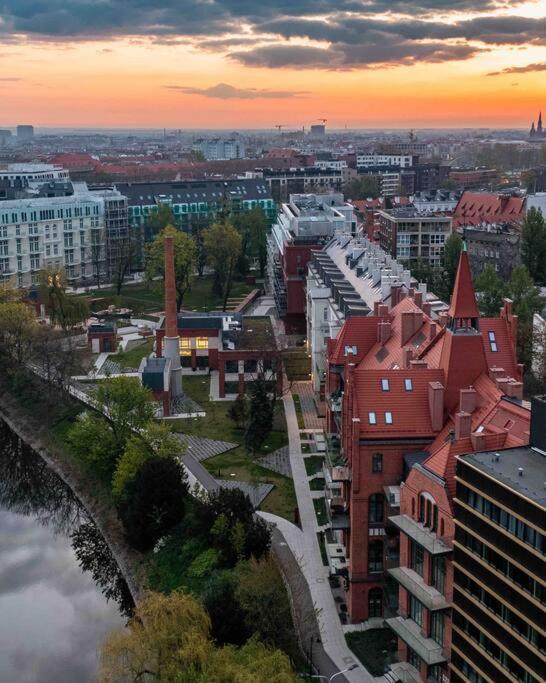 Loft Industrialny Przy Bulwarze Staromiejskim Apartment Wroclaw Ngoại thất bức ảnh